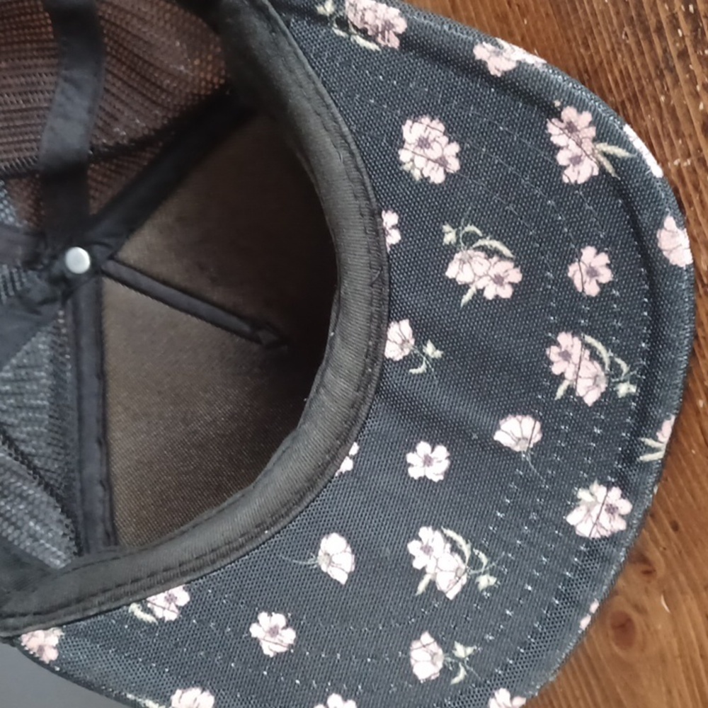 Vans hat - Picture 6 of 11